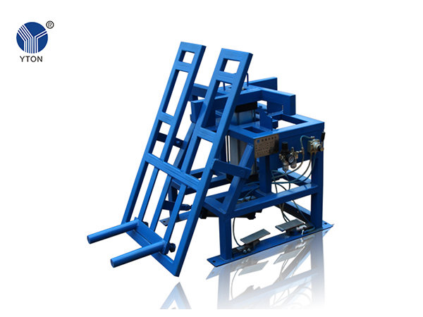 Steel ring dismantling machine